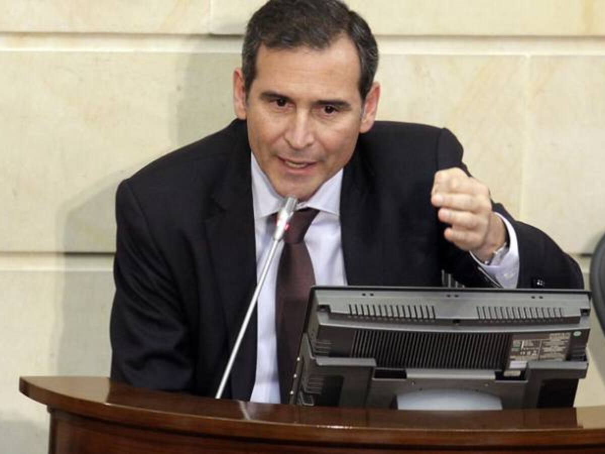Estalla nueva división conservadora frente al gobierno