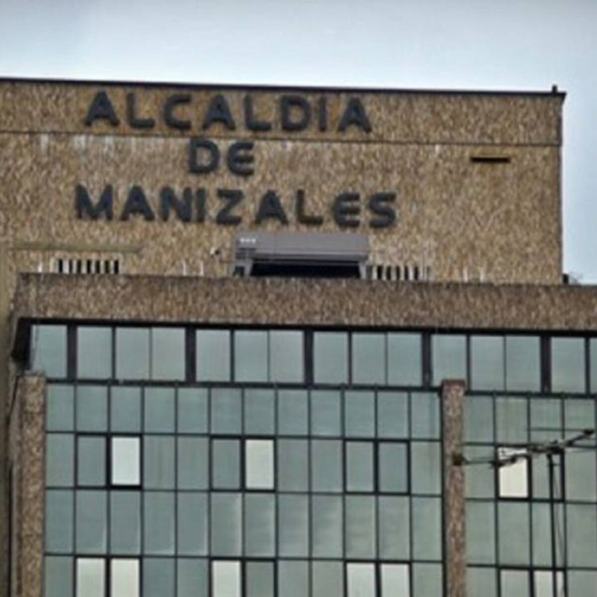 Dos secretarios del gabinete municipal presentan carta de renuncia