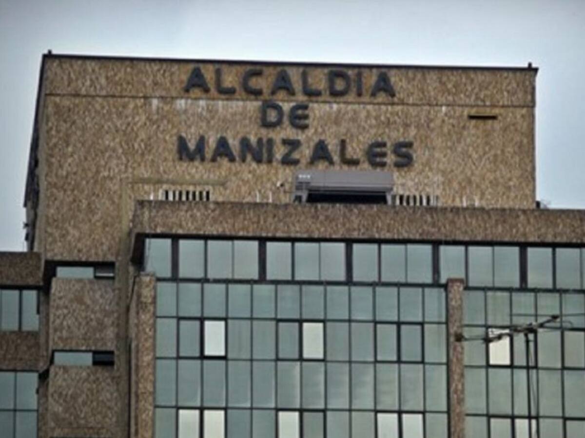 Dos secretarios del gabinete municipal presentan carta de renuncia