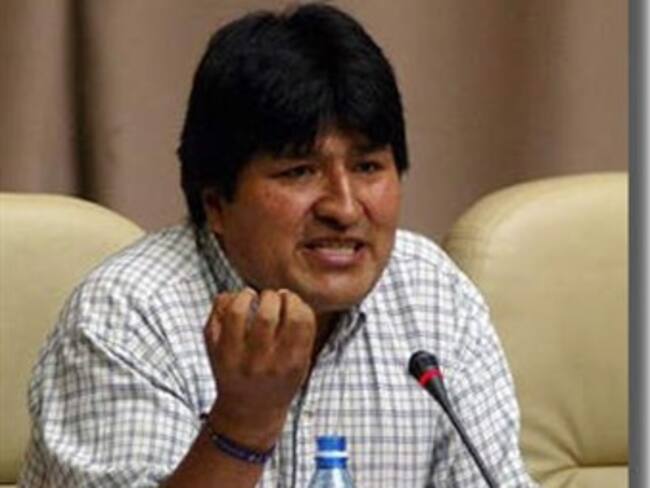 Evo Morales toma partido a favor de Chávez y Correa en crisis de Colombia con sus vecinos