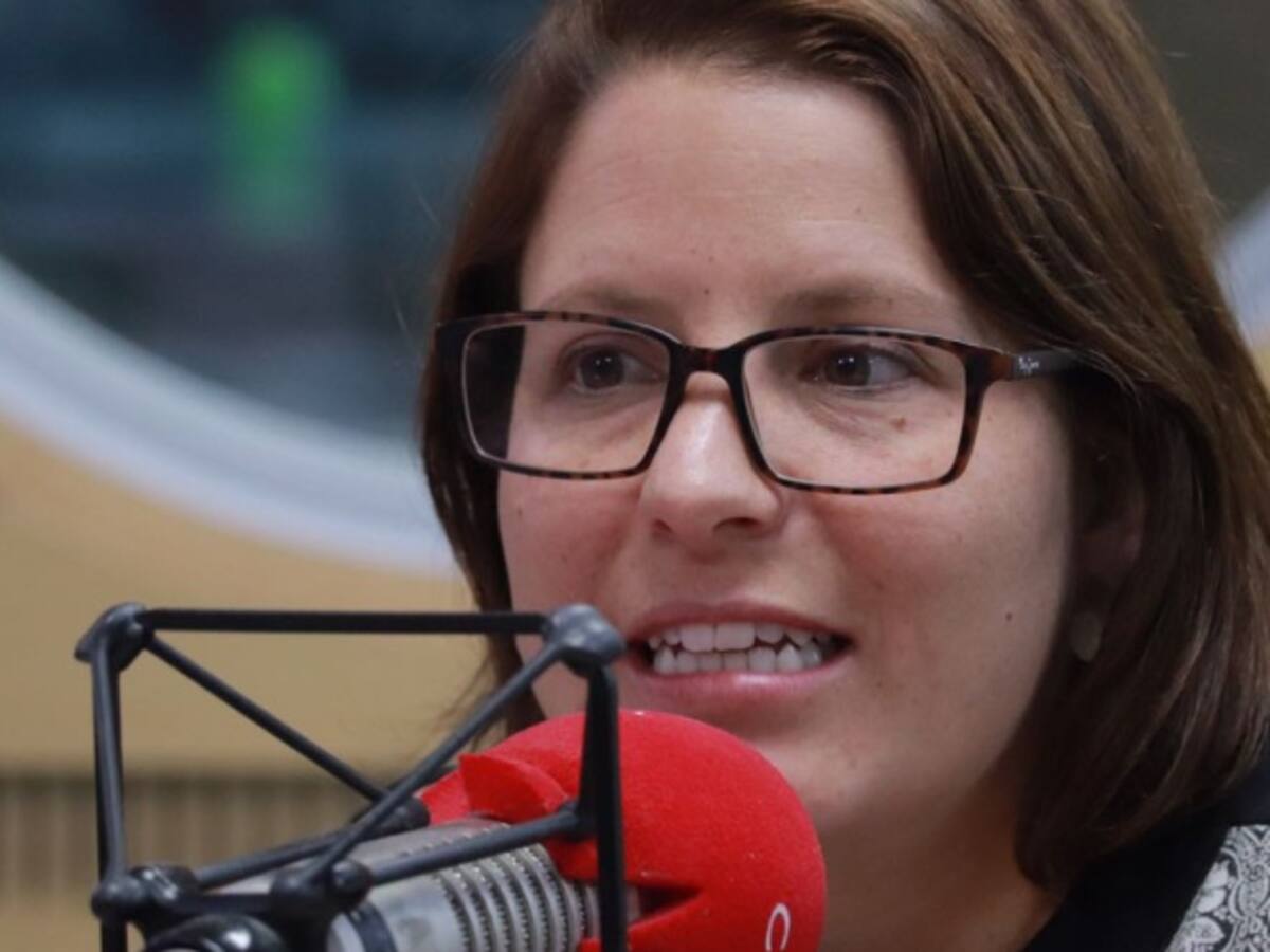 El voto en blanco le dirá al que gane que debe moverse al centro: Juanita