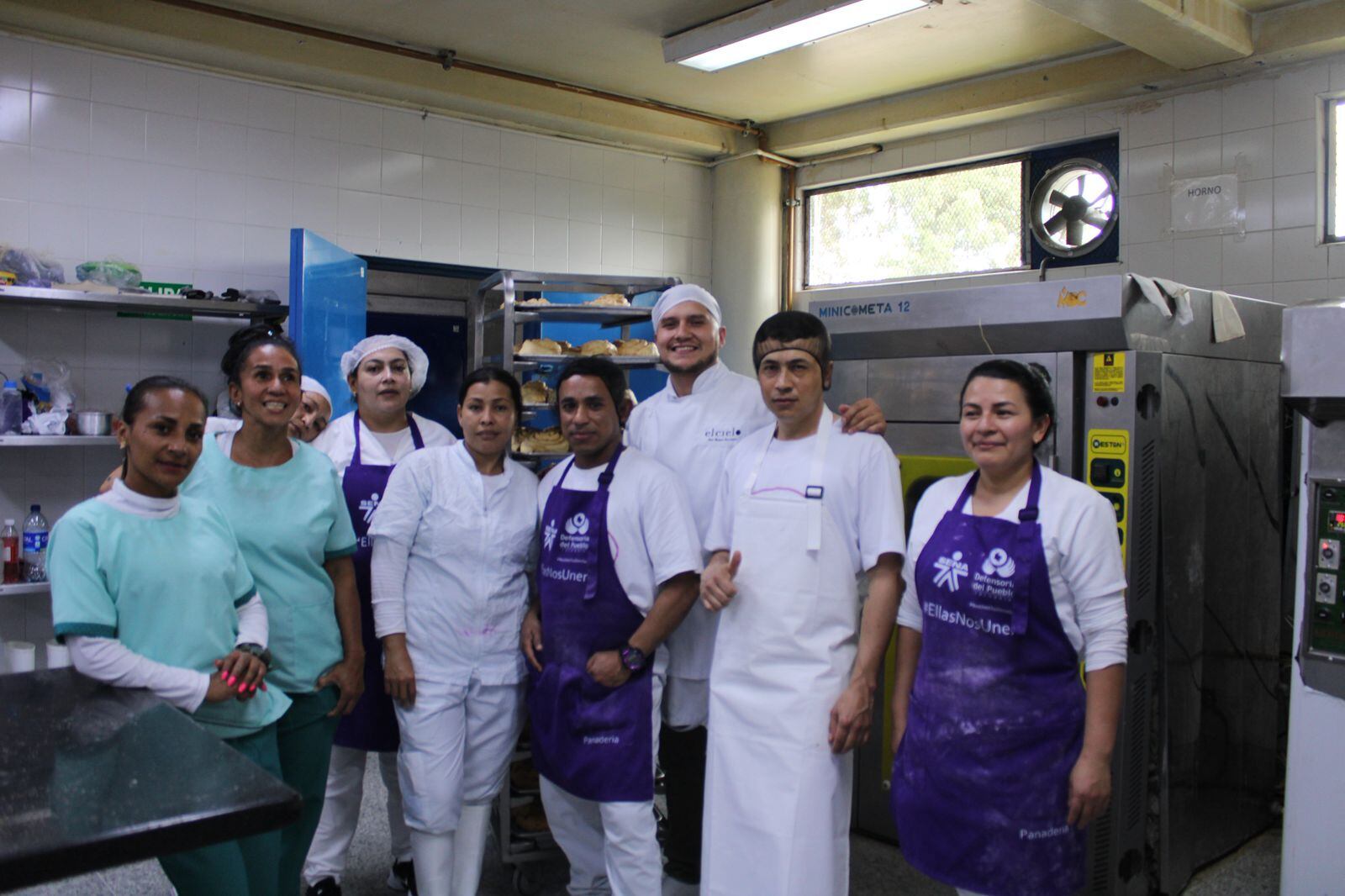 Personas privadas de la libertad en curso de panadería. Foto: Alcaldía de Medellín.