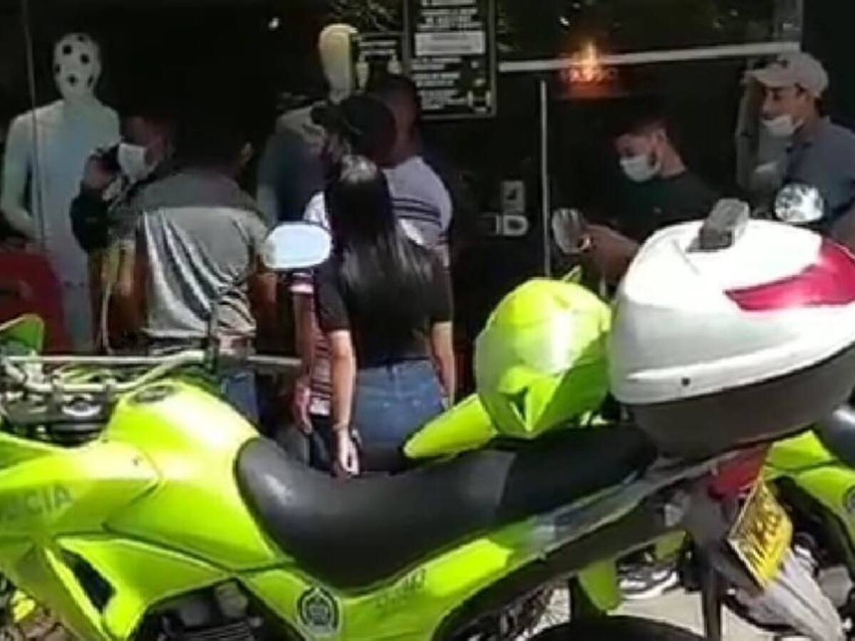 Supuestos clientes amordazan y hurtan en tienda de ropa en Barranquilla