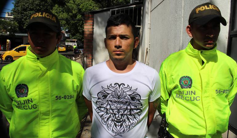 El hombre fue puesto a disposición de la autoridad competente.