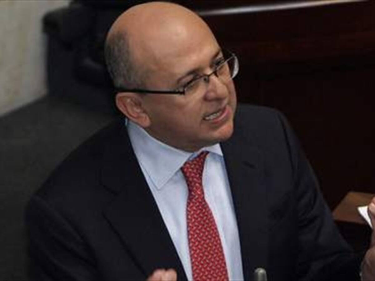 M-19 hace 25 años creyó en la democracia ahora le toca a las Farc: Fiscal