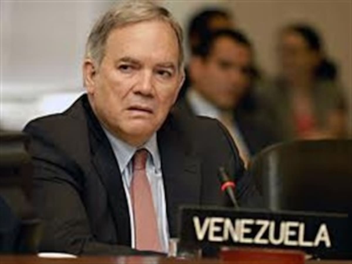 Será un "crimen histórico" si Colombia no se reconcilia: Embajador venezolano