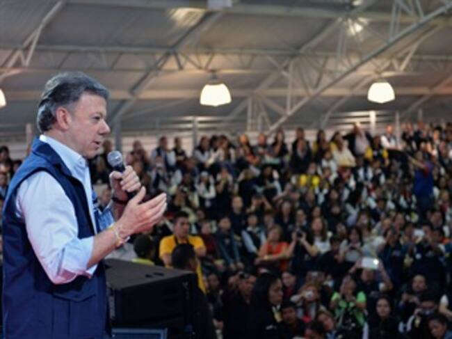 El Presidente Juan Manuel Santos anunció este viernes que se buscará que el programa ‘Todos a Aprender’, del Ministerio de Educación, sea política de Estado. Foto: Presidencia.