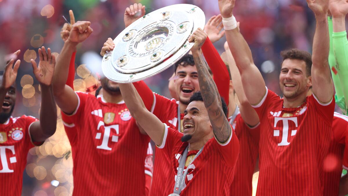 Compañero de Luis Díaz en el Bayern Múnich le dedicó grandes elogios: “Su consistencia es asombrosa”