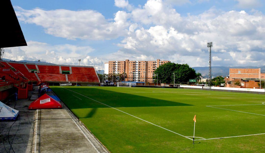 Estadio Polideportivo Sur no pasó revisión de la Conmebol.