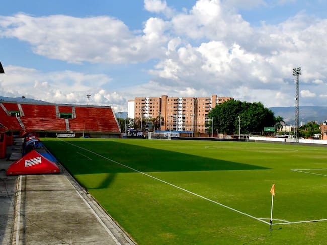 Estadio Polideportivo Sur no pasó revisión de la Conmebol.