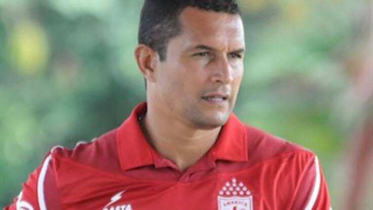 Técnico del América amenaza con no dirigir ante sanción de Dimayor