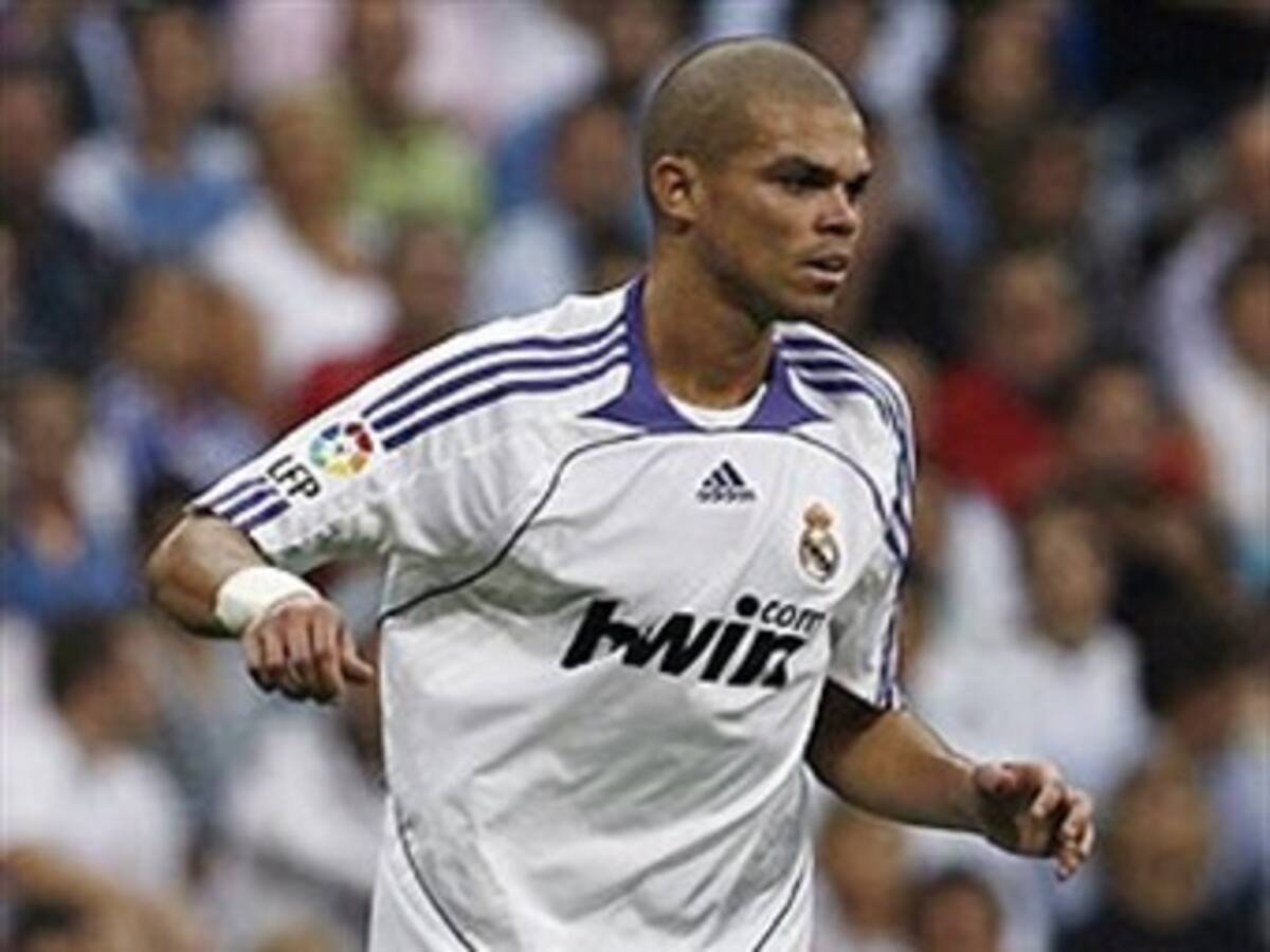 Seis meses de incapacidad para Pepe, defensor del Real Madrid