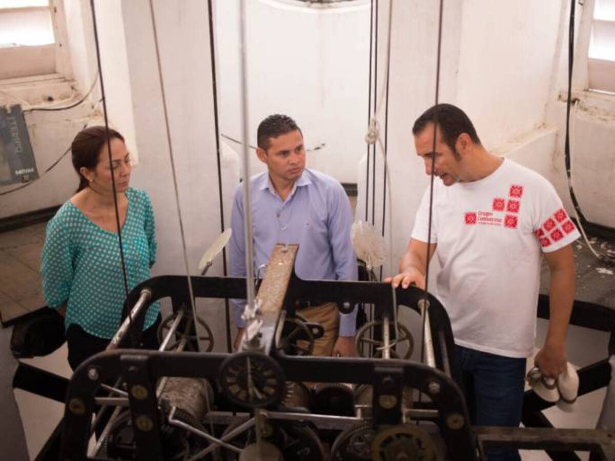 Comienzan trabajos de mantenimiento del Reloj Público de Cartagena