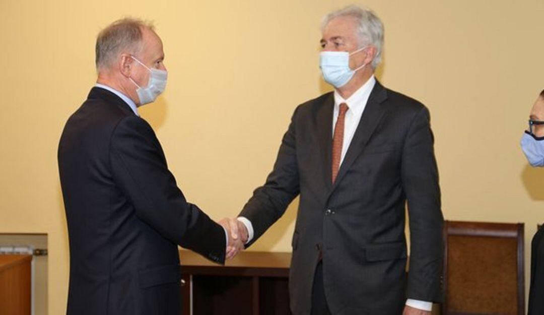 El secretario del Consejo de Seguridad, Nikolái Patrushev, y el director de la Agencia Central de Inteligencia de Estados Unidos, (CIA), William Joseph Burns.