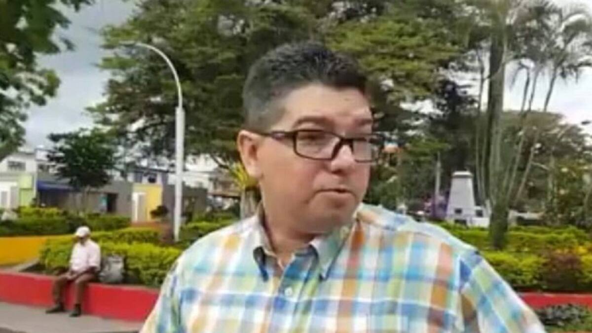 Denuncian presunto abuso de autoridad de funcionario público en Circasia