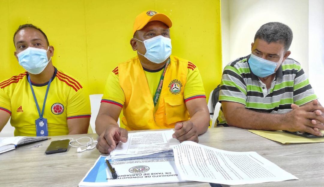 Los conductores del gremio se reunieron con las autoridades para hablar de seguridad, vacunación y controles a la ilegalidad