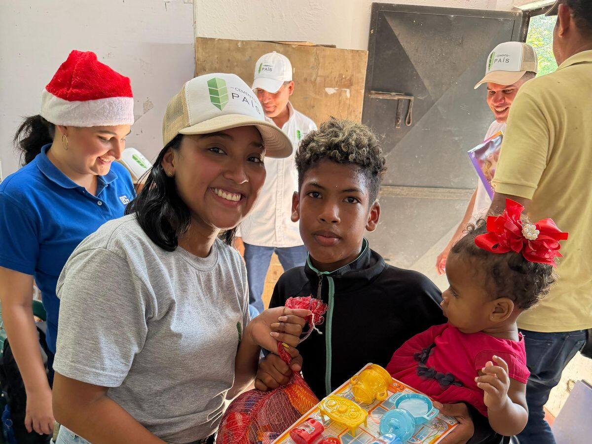 Cemento País llevó alegría y bienestar a la comunidad de Aguas Prietas, en Turbaco