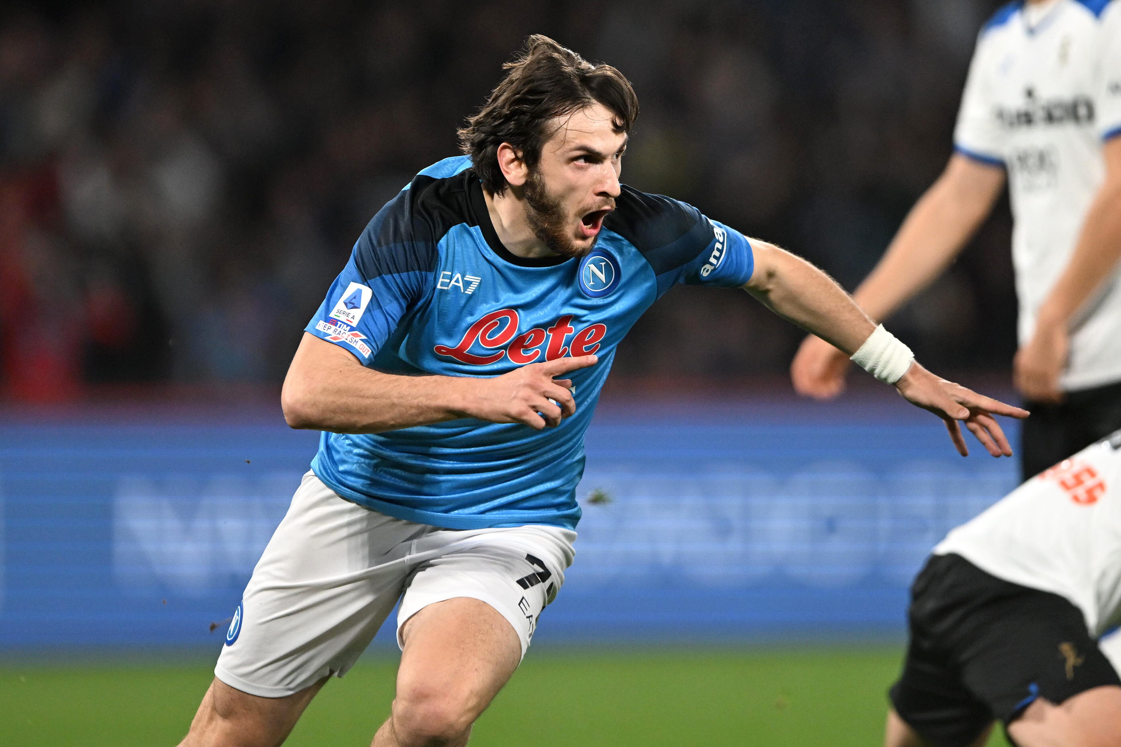 Khvicha Kvaratskhelia marcó un golazo para el Napoli frente al Atalanta. (Photo by Francesco Pecoraro/Getty Images)
