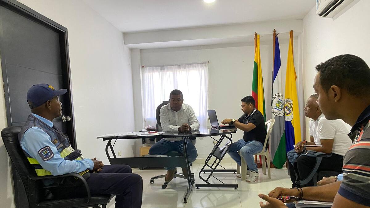 Alcalde de Santa Catalina impulsa transformación en el Tránsito para potenciar el turismo