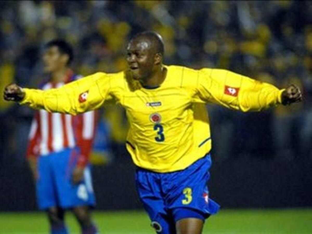 "El equipo no ha bajado de nivel": Aquivaldo Mosquera