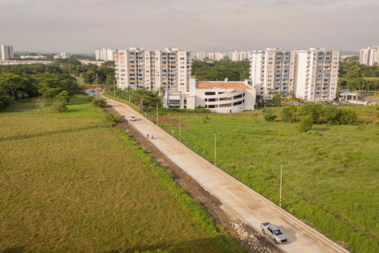 Vía de impacto entregó el gobernador Erasmo Zuleta en Montería