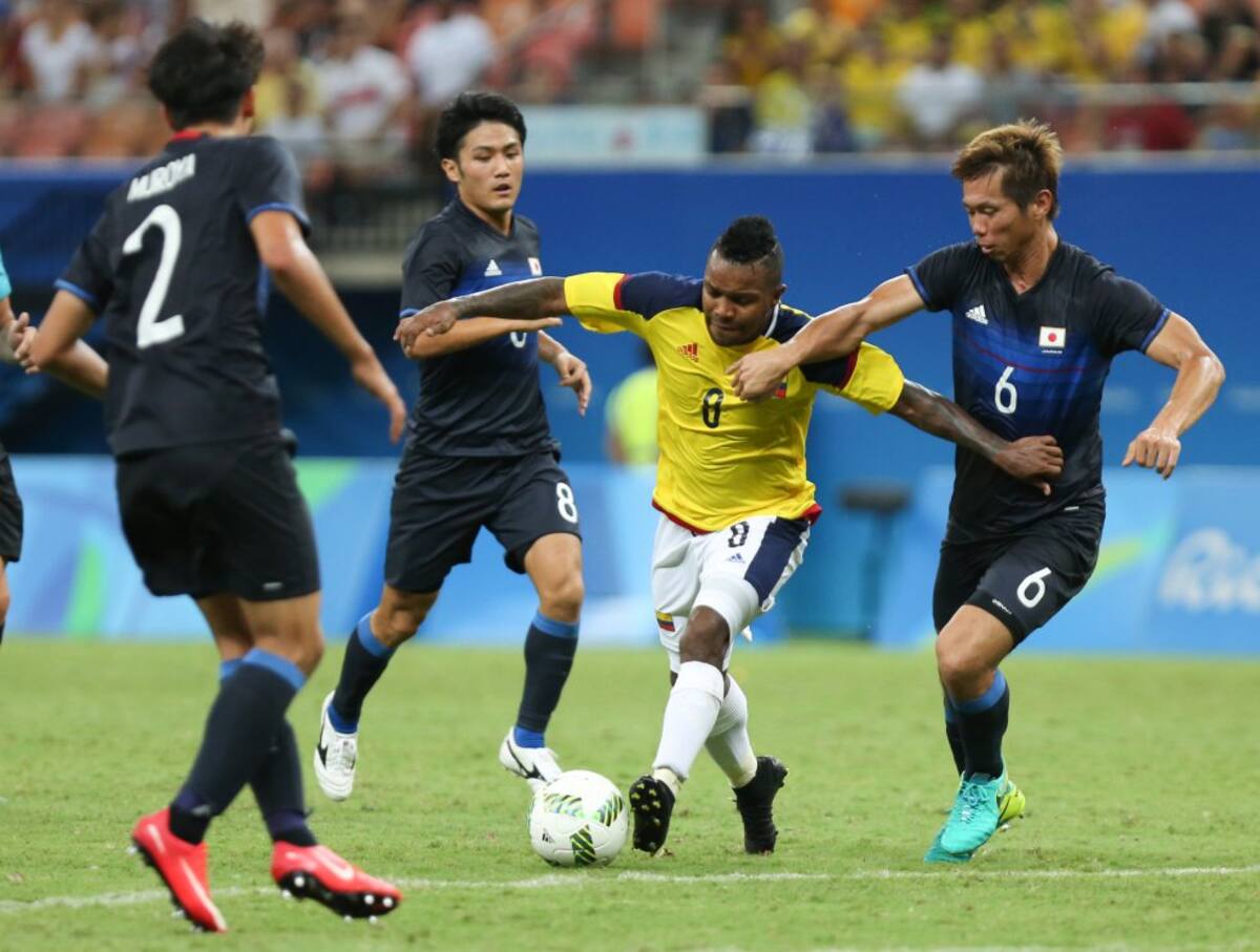 Dorlan Pabón en el juego entre Colombia y Japón que terminó empatado a dos goles.