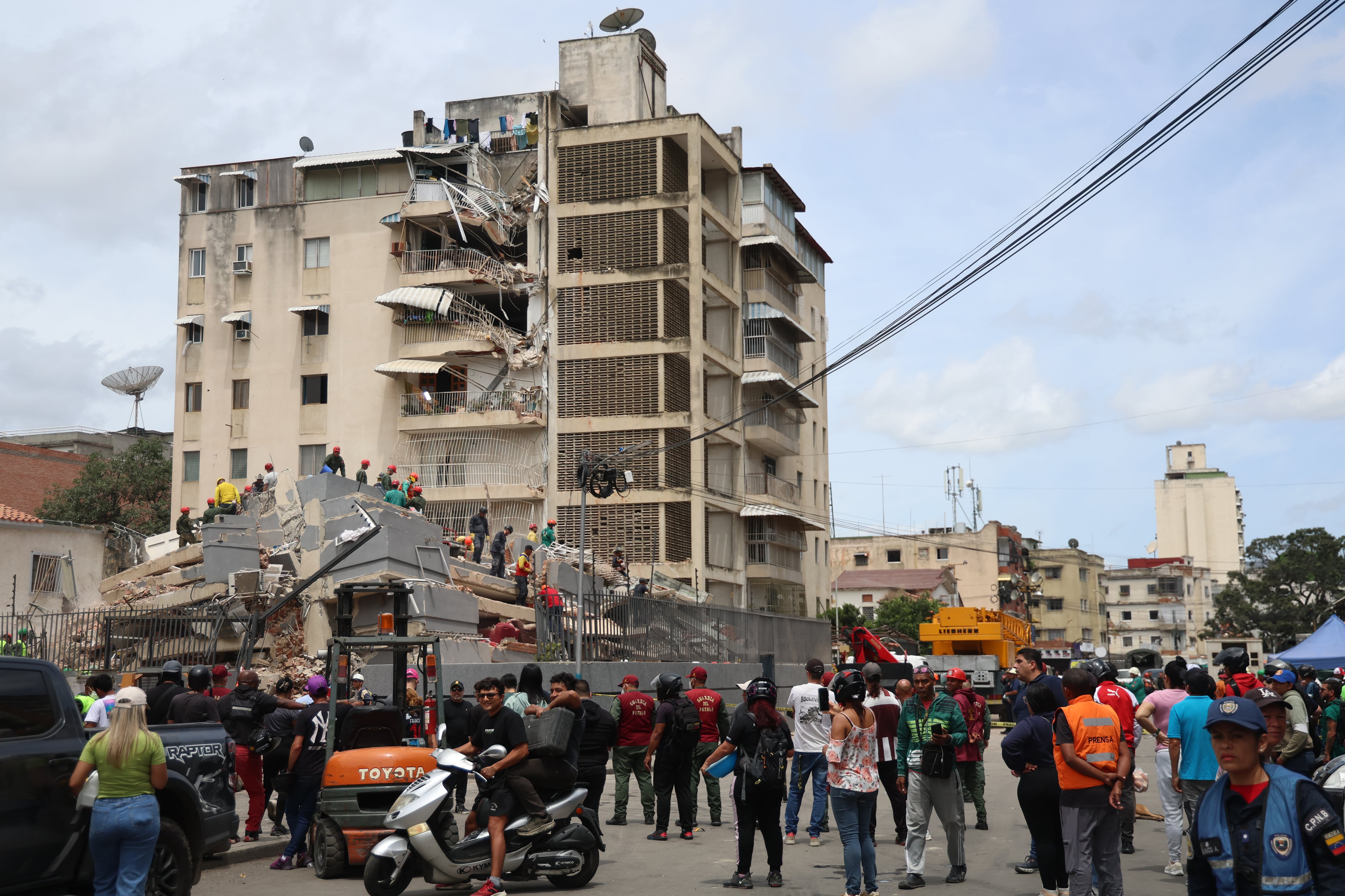 Edificios en Caracas, Venezuela, tras el terremoto del 24 de junio. Foto: Getty Images.