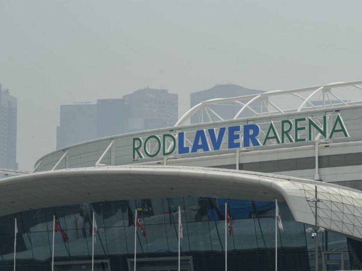 Humo de incendios forestales retrasa clasificación al Abierto de Australia