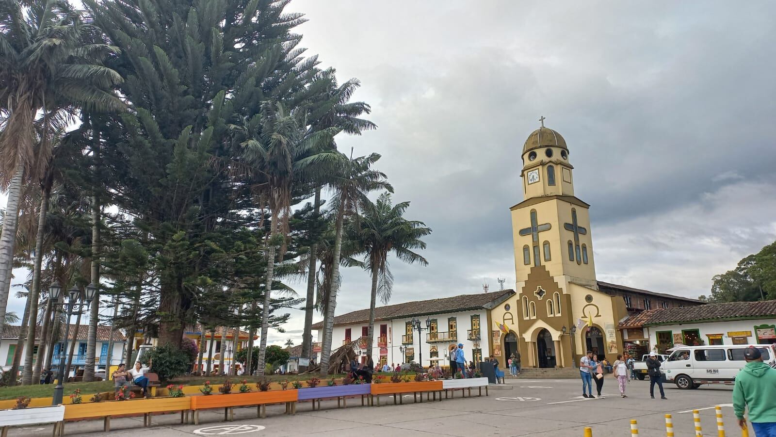 Salento- Vanessa Porras Caracol Radio Armenia