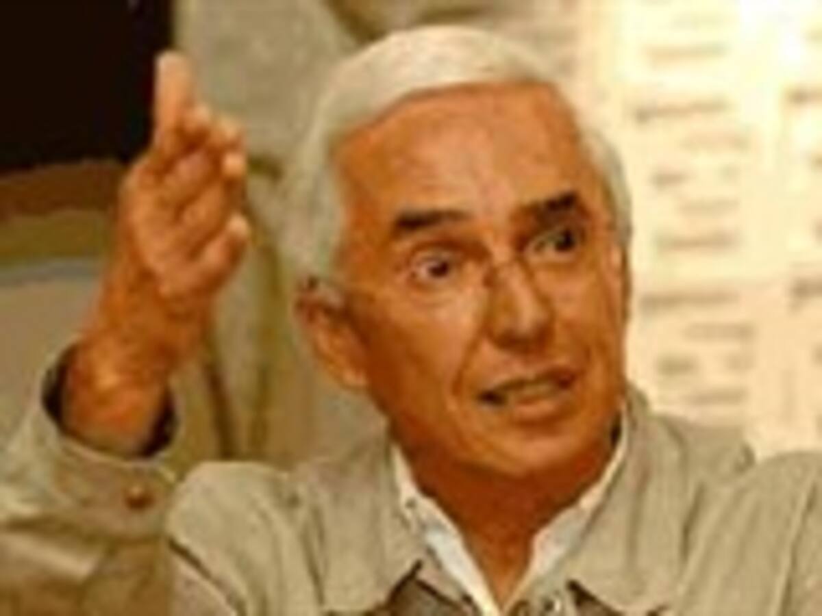 'Me están cobrando el debate a los hijos del presidente Uribe', dice el senador Jorge Enrique Robledo, sobre la investigación que le abrió la procuraduría
