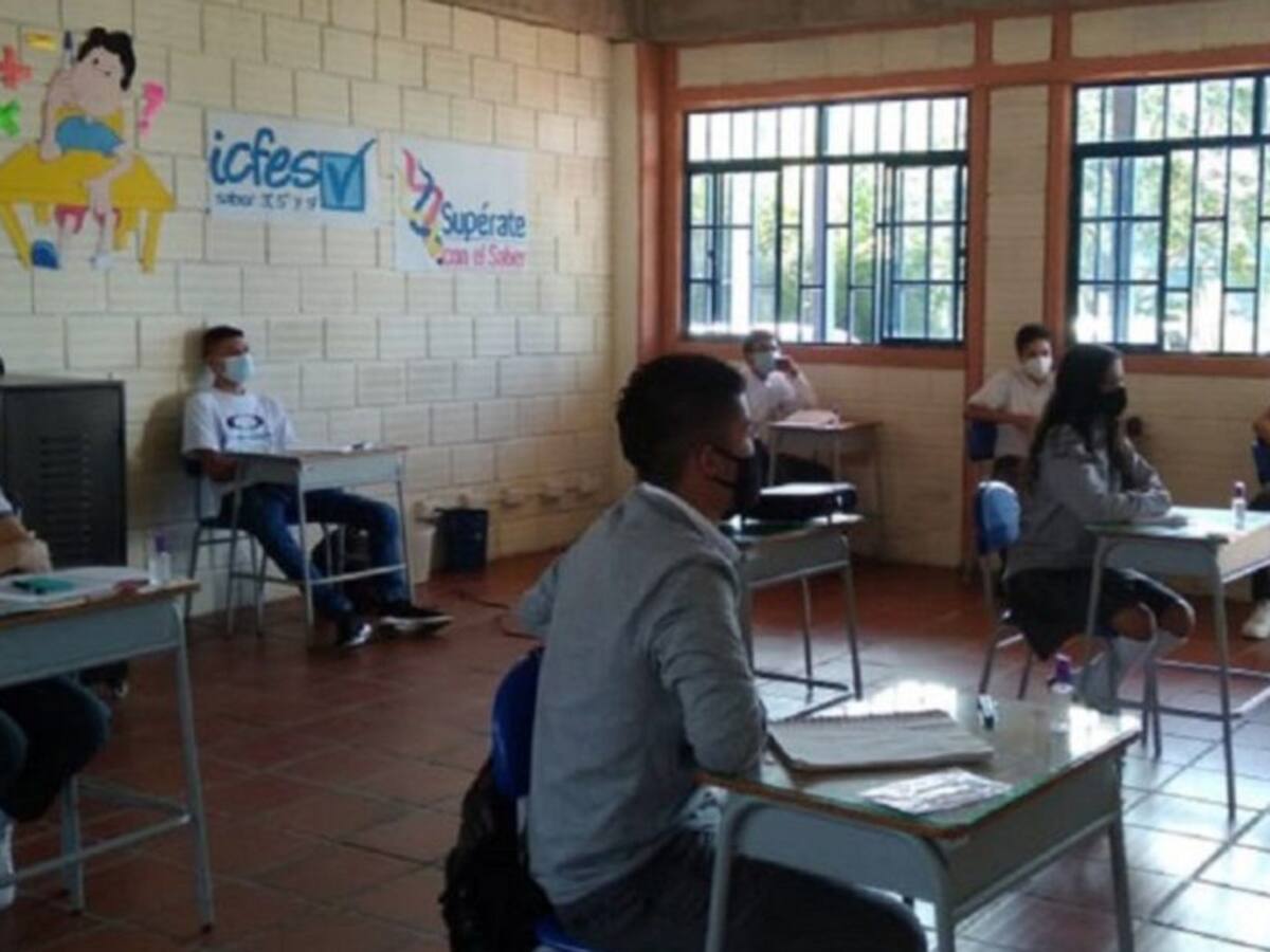 Desde hoy no será obligatorio el uso del tapabocas en colegios de Armenia