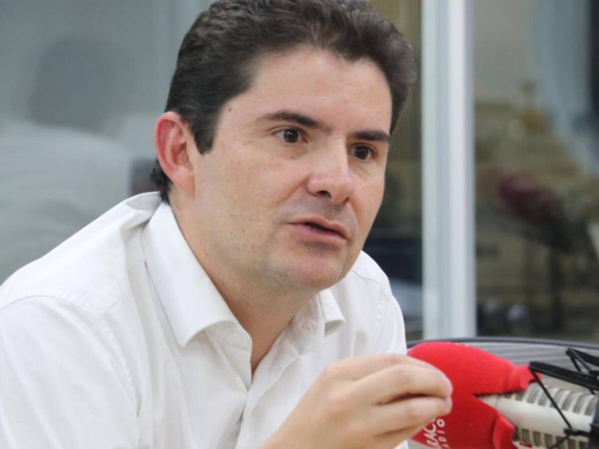 Colombia está cada vez más solo: Henao, sobre crisis de Venezuela