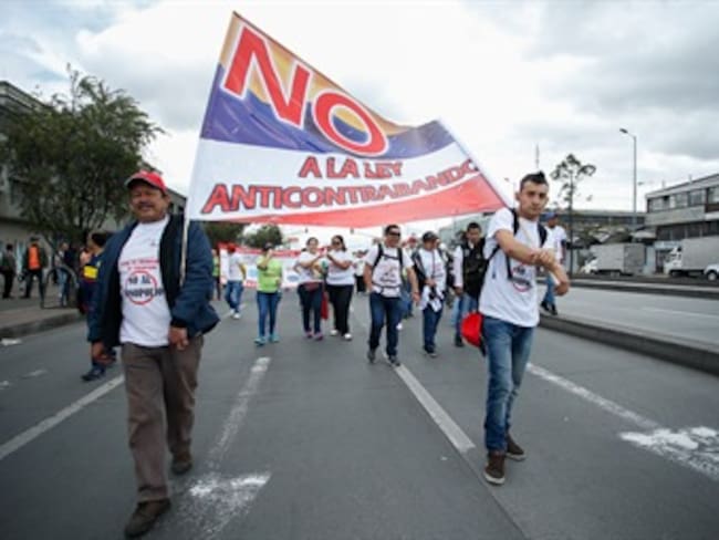 Comerciantes de San Andresito marchan en Bogotá contra ley anticontrabando