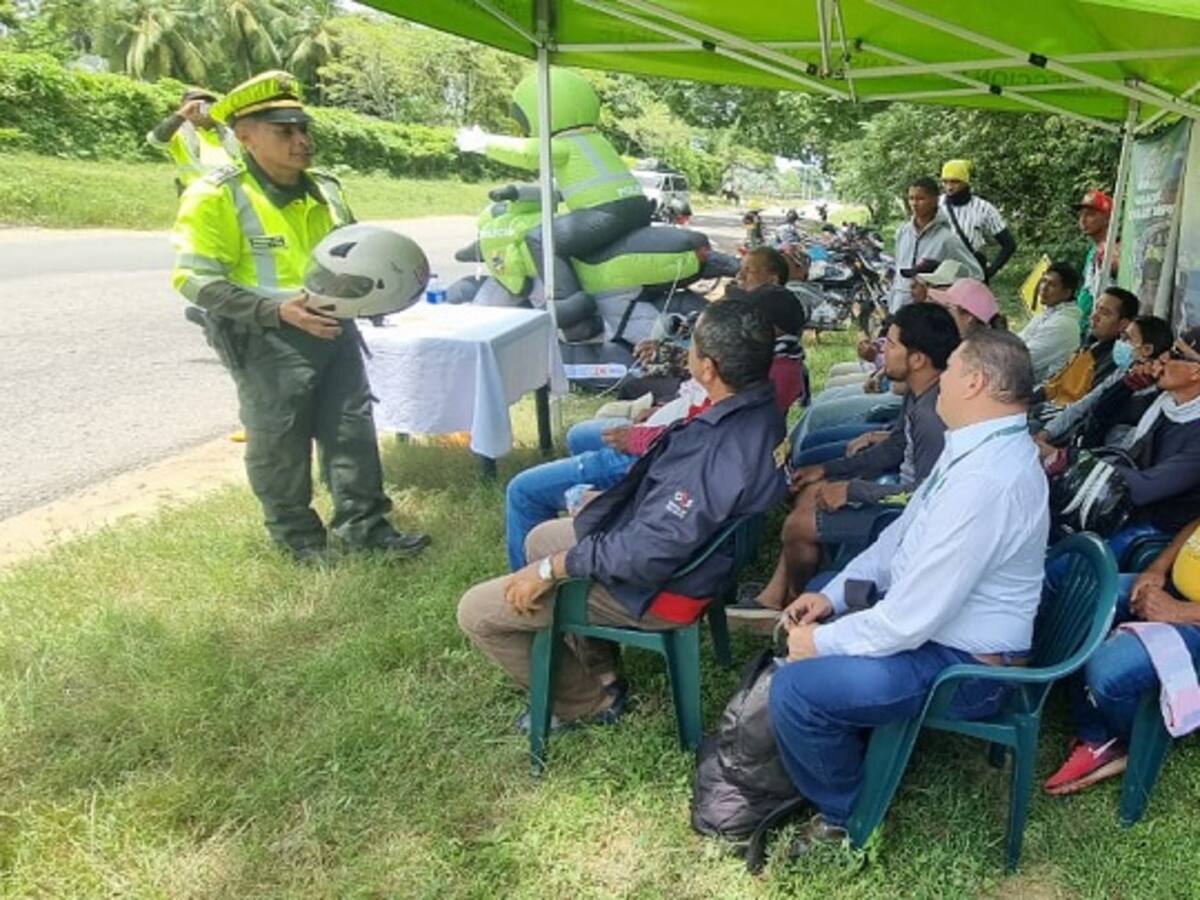 Policía intensificó operativos en carreteras de Bolívar durante el puente festivo