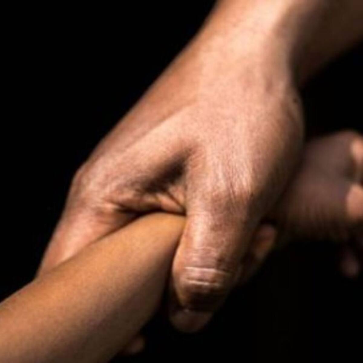 Pareja atacó a golpes, secuestró y violó a una menor en Boyacá