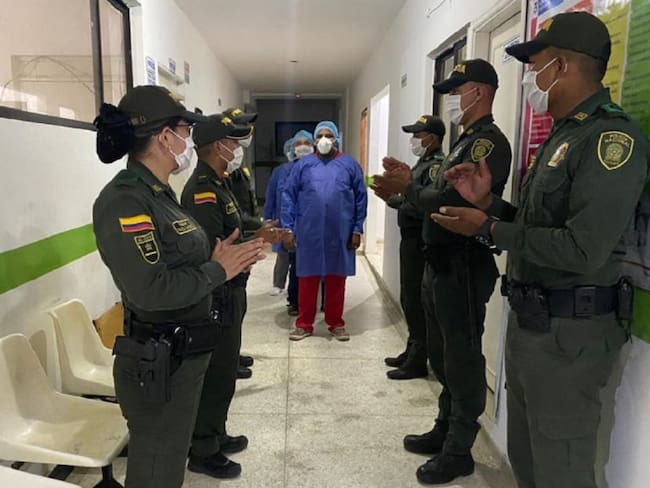 Policía crea en Cali red de apoyo para personal de salud por Covid-19
