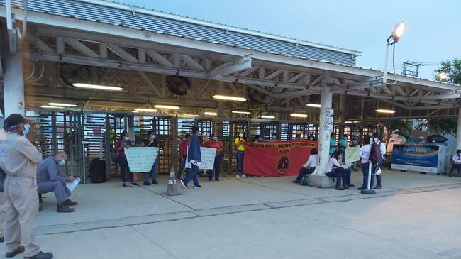 Entre los afectados se encuentran madres solteras cabezas de hogar que presta servicios para el casino de la Refinería