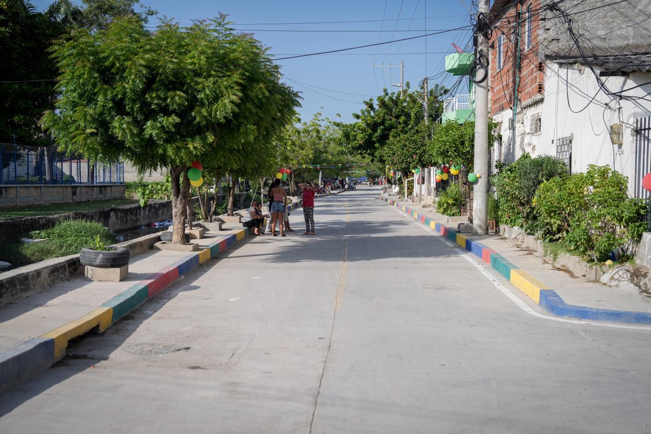 El Tabú estrenó calle: Gobernador Yamil Arana  entrega una obra que esperaron 58 años