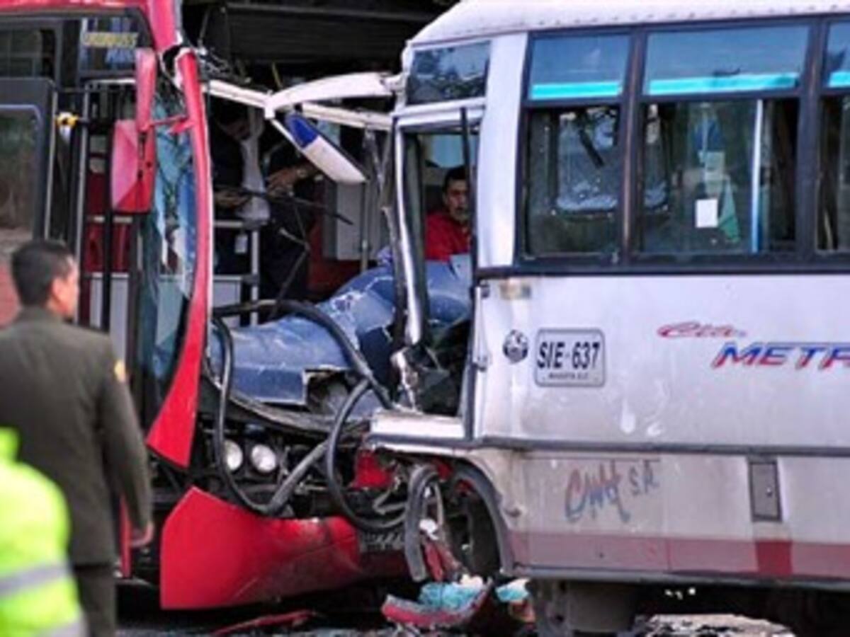 Accidentes en Transmilenio no solo obedecen a imprudencia de los usuarios sino de los operadores: Personería