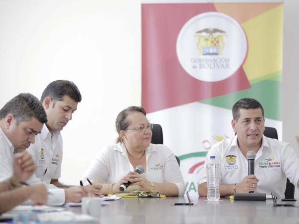 Gobernador de Bolívar garantiza construcción del colegio de Tierra Firme en Mompox