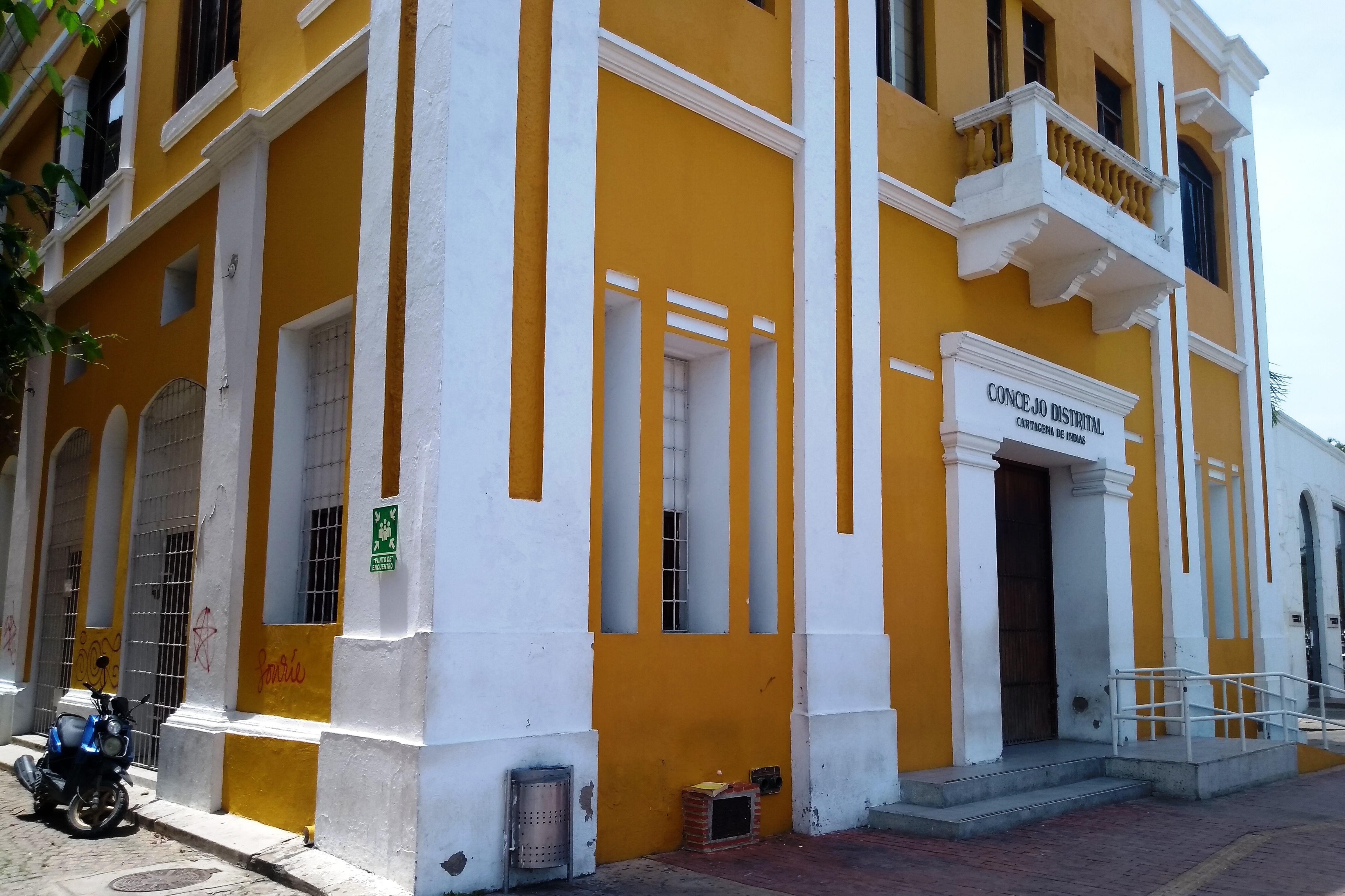 Concejales rechazan actos de intimidación contra la senadora Nadia Blel