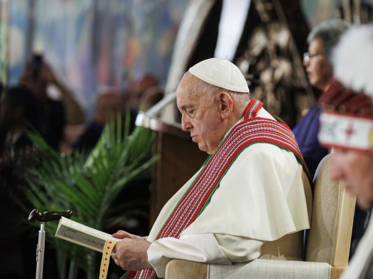 Papa Francisco: Indígenas canadienses vivieron “colonización ideológica”
