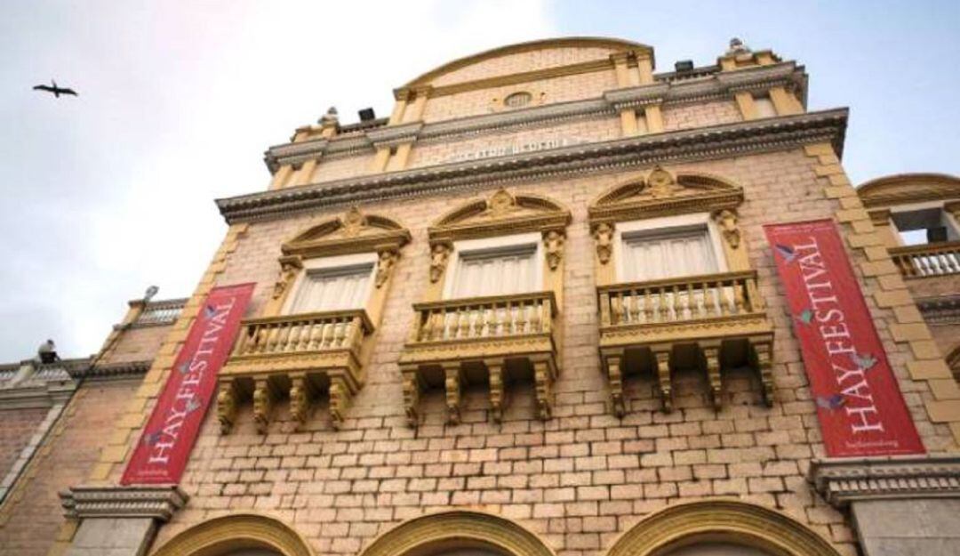 Teatro Adolfo Mejía