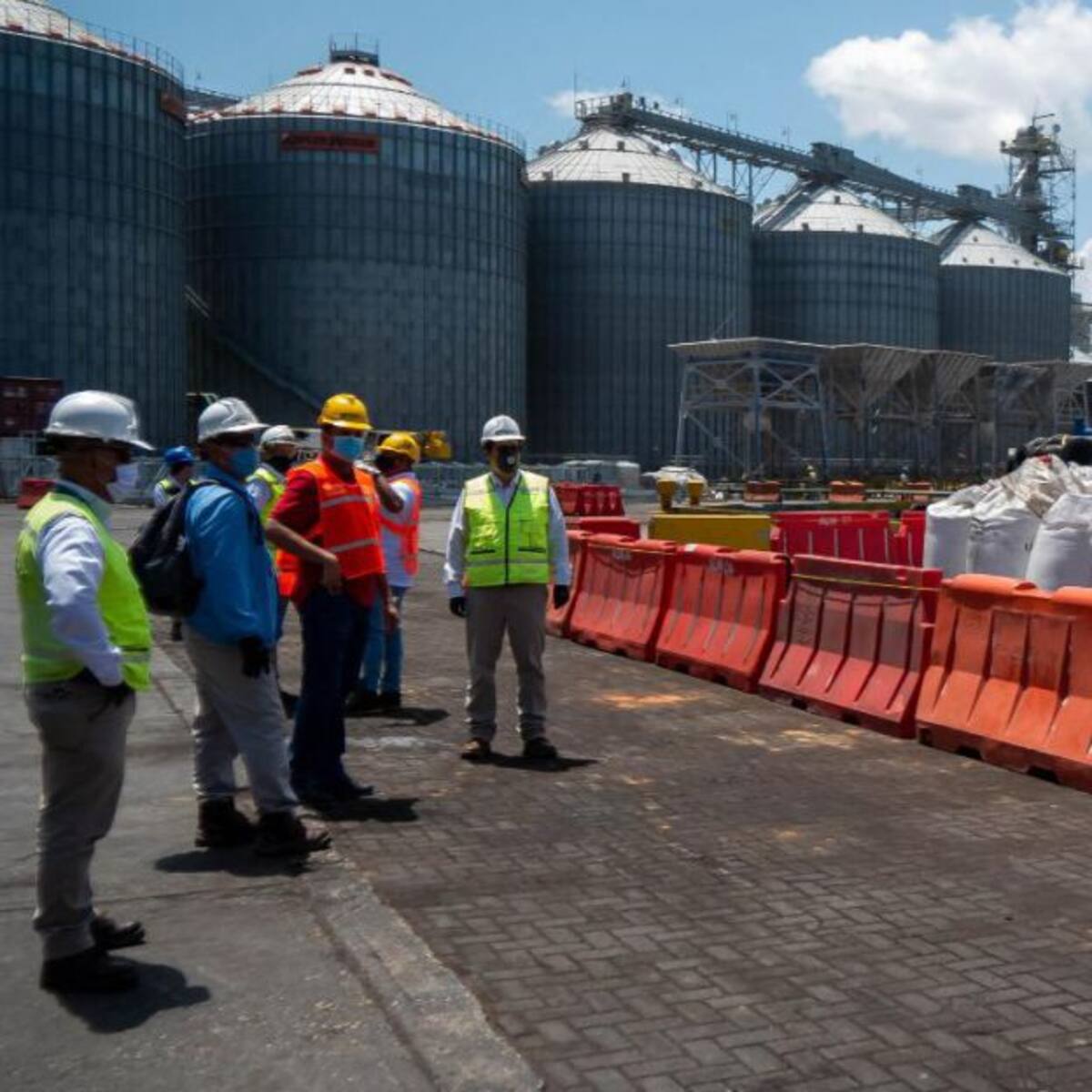 Santa Marta recibe alrededor de 15 buques con nitrato de amonio por año