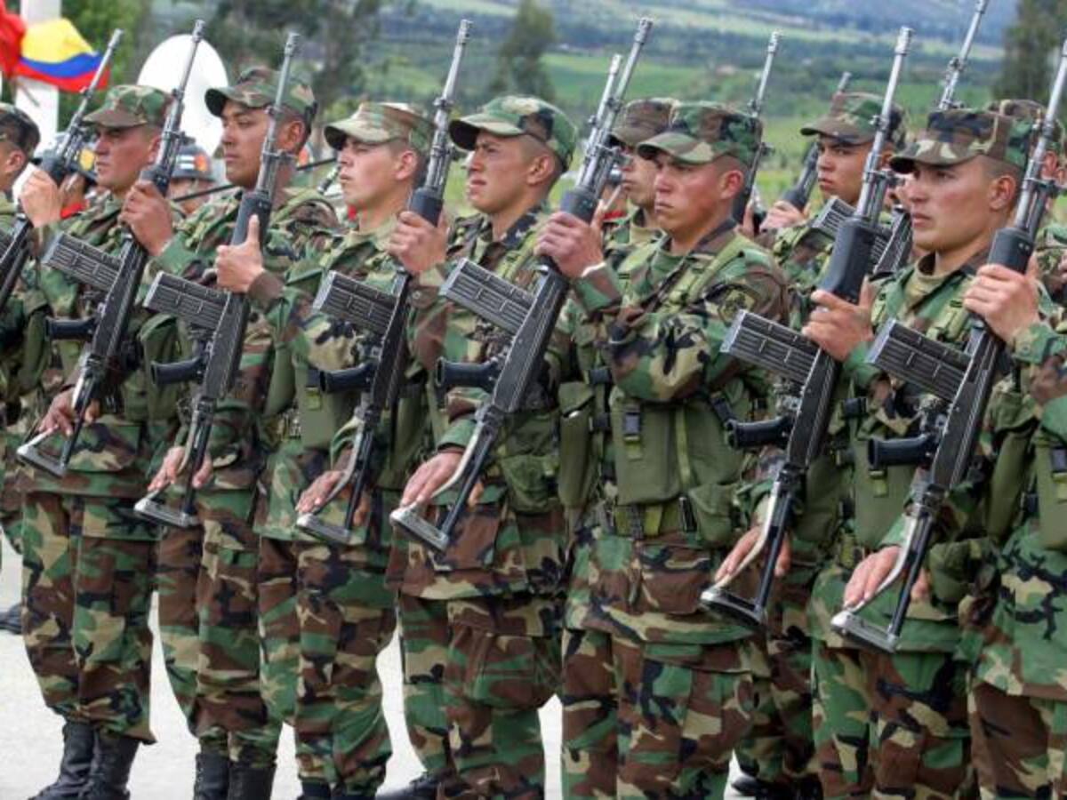 Demandan ley del servicio militar porque faltaría al derecho a la igualdad