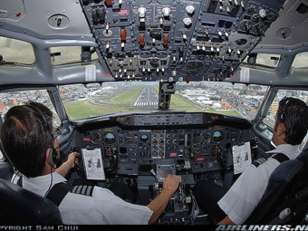 Pilotos piden a organismos de control su intervención para lograr acuerdos laborales con la Aerocivil