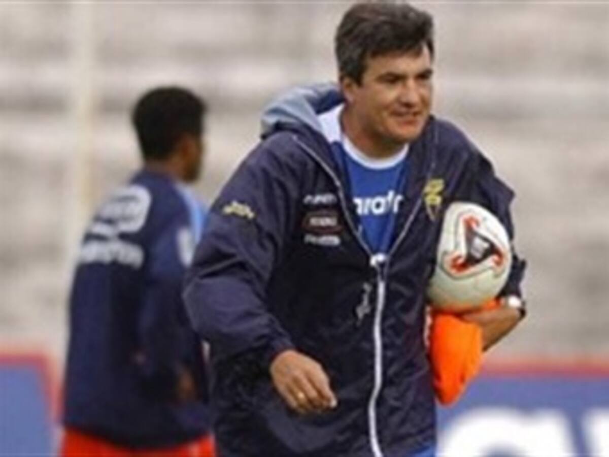 El técnico colombiano Armando Osma dirigirá al Manta de Ecuador
