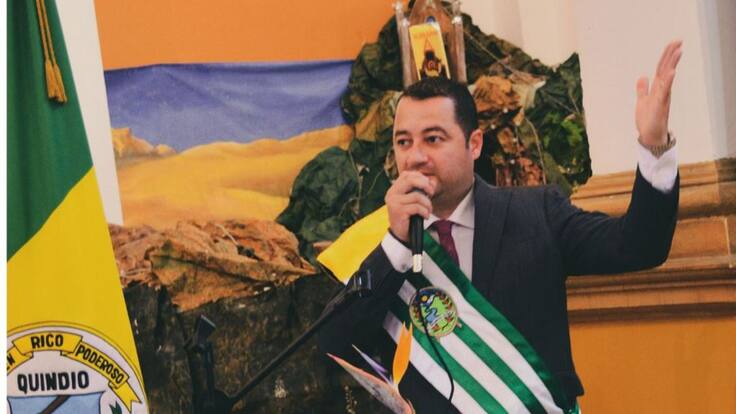 Alcalde de Génova rechaza trino de expresidente Uribe sobre presencia Farc