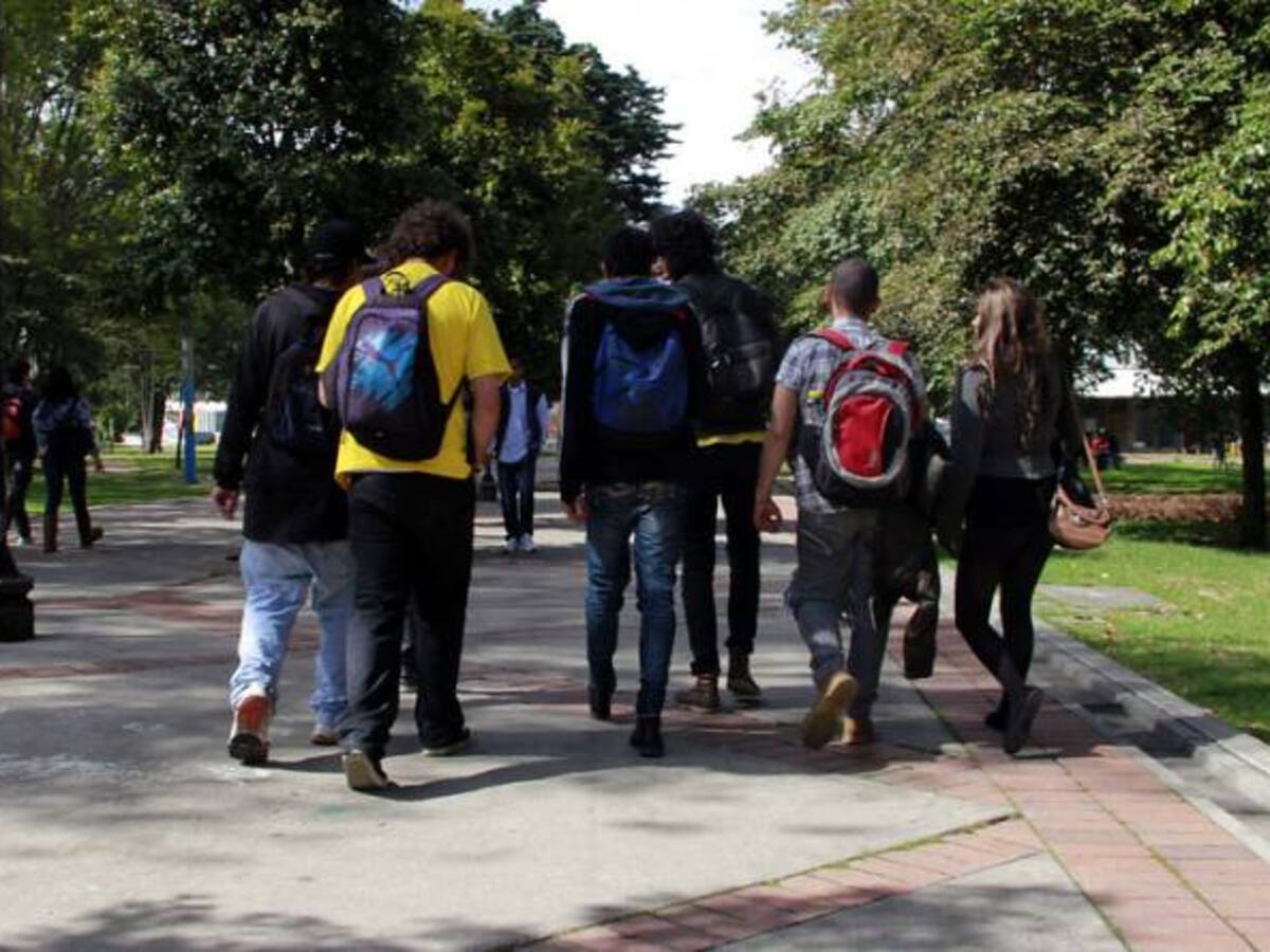Procuraduría pidió tumbar norma que solo entrega becas a personas nacidas en Colombia