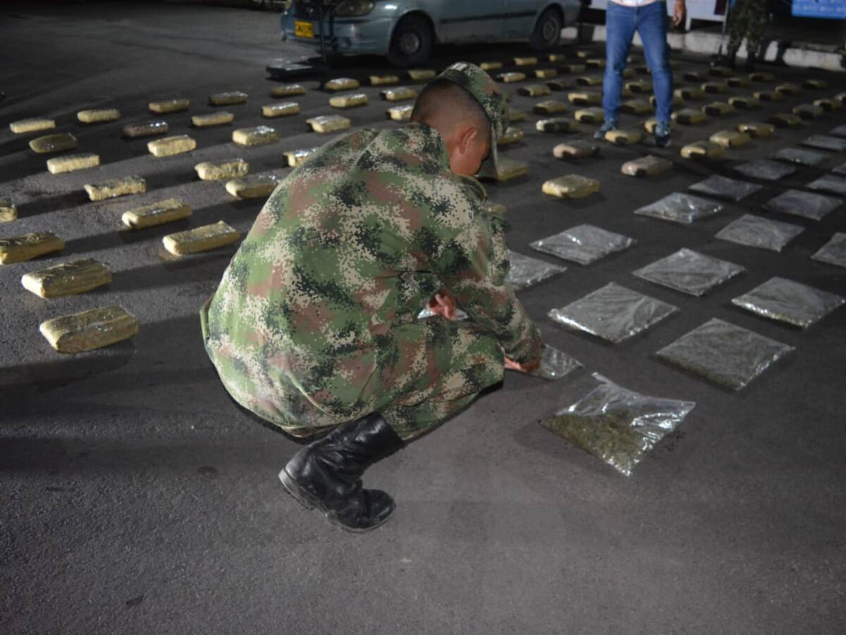 Capturado hombre en Isnos cuando transportaba 119 millones de pesos en marihuana
